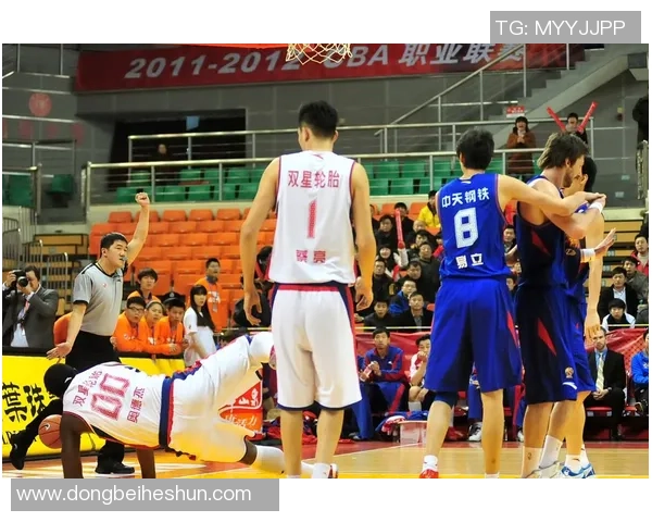 赛后分析：北京篮球队与成都篮球队的战术对决全景回顾